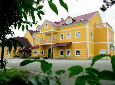 Dorfwirt Hotel Sankt Marein bei Graz Exterior foto